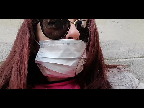❤️ Η Νικολέτα εκδικείται τον γείτονά της και κατουράει στο γκαράζ του (Ειδικό Covid19 Ιταλική καραντίνα) ☑ Πορνό βίντεο ❌️❤